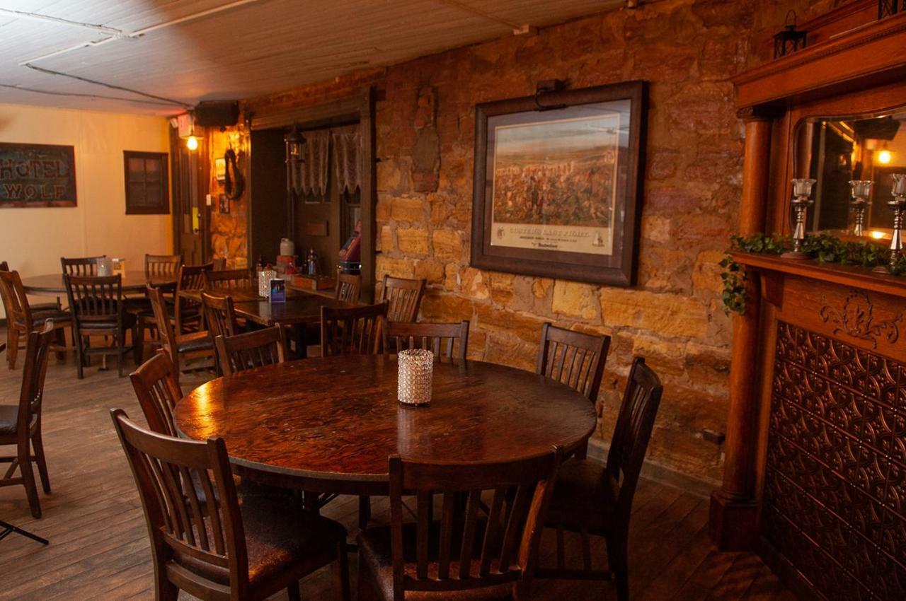 The Historic Wolf Hotel Ellinwood Exterior foto